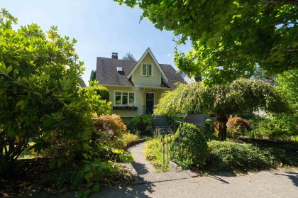 Photo 1 at 3864 W 29th Avenue, Dunbar, Vancouver West