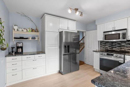Photo 13 at 3020 Thorncliffe Drive, Edgemont, North Vancouver
