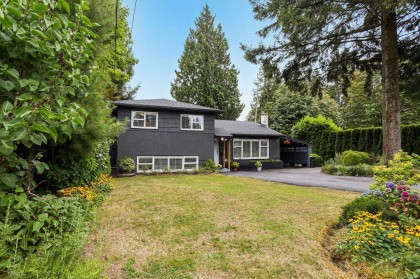 Photo 1 at 3020 Thorncliffe Drive, Edgemont, North Vancouver