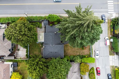 Photo 35 at 3020 Thorncliffe Drive, Edgemont, North Vancouver