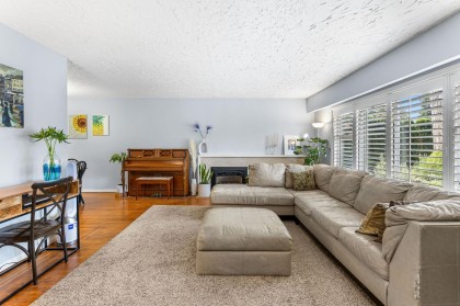 Photo 4 at 3020 Thorncliffe Drive, Edgemont, North Vancouver