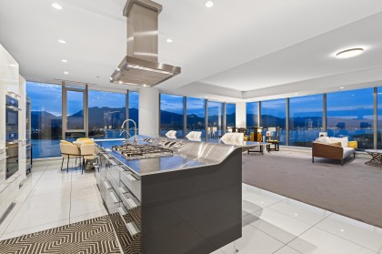 Photo 4 at 1102 - 277 Thurlow Street, Coal Harbour, Vancouver West