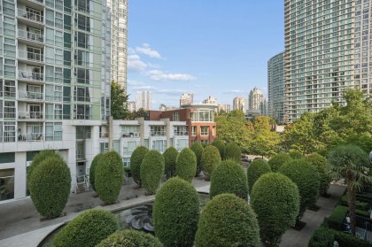 Photo 27 at 505 - 1067 Marinaside Crescent, Yaletown, Vancouver West