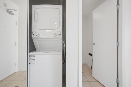 Photo 24 at 505 - 1067 Marinaside Crescent, Yaletown, Vancouver West