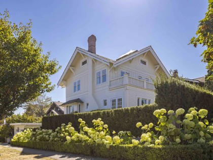 Photo 2 at 5112 Maple Street, Quilchena, Vancouver West