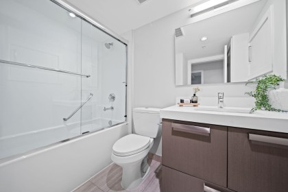 Photo 12 at 207 - 5555 Dunbar Street, Dunbar, Vancouver West