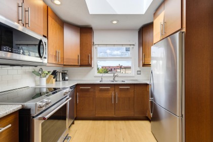 Photo 16 at 403 - 1200 W 10th Avenue, Fairview VW, Vancouver West
