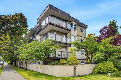 Photo 1 at 403 - 1200 W 10th Avenue, Fairview VW, Vancouver West