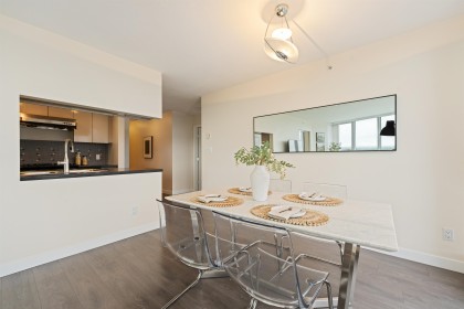 Photo 13 at 3007 - 1408 Strathmore Mews, Yaletown, Vancouver West