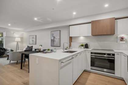 Photo 6 at 104 - 378 W 45th Avenue, Oakridge VW, Vancouver West