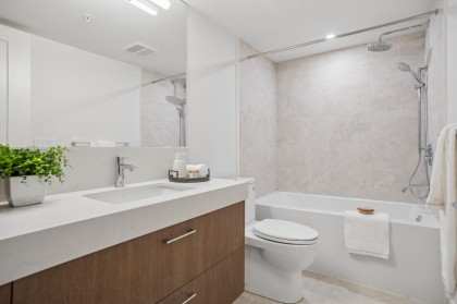 Photo 10 at 104 - 378 W 45th Avenue, Oakridge VW, Vancouver West