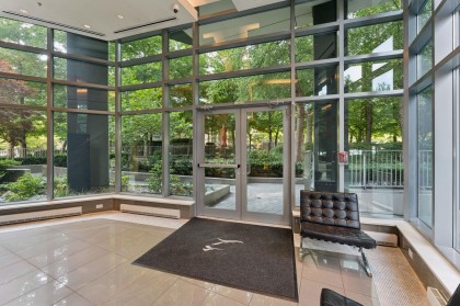 Photo 30 at 305 - 8 Smithe Mews, Yaletown, Vancouver West