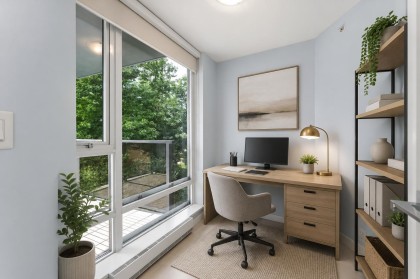 Photo 19 at 305 - 8 Smithe Mews, Yaletown, Vancouver West