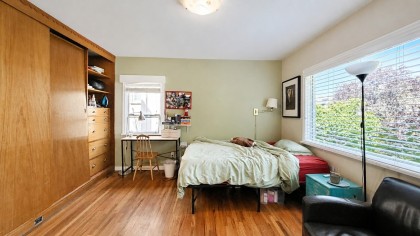 Photo 13 at 624 W 30th Avenue, Cambie, Vancouver West