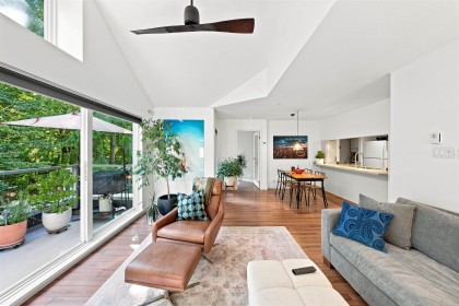 Photo 6 at 304 - 865 W 15th Avenue, Fairview VW, Vancouver West