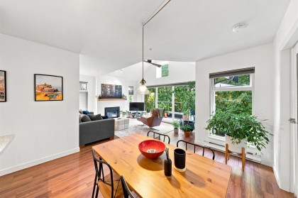 Photo 7 at 304 - 865 W 15th Avenue, Fairview VW, Vancouver West