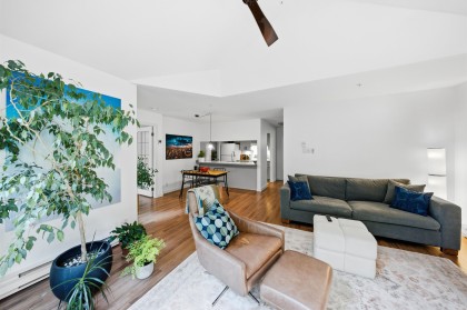 Photo 5 at 304 - 865 W 15th Avenue, Fairview VW, Vancouver West