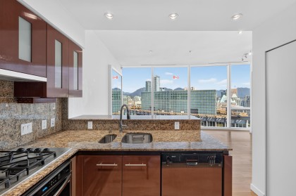 Photo 15 at 3103 - 938 Nelson Street, Downtown VW, Vancouver West