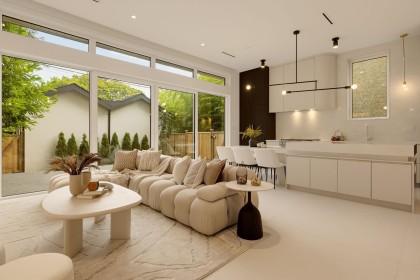 Photo 2 at 2 - 3617 W 12th Avenue, Kitsilano, Vancouver West