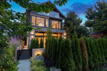 Photo 1 at 2 - 3617 W 12th Avenue, Kitsilano, Vancouver West
