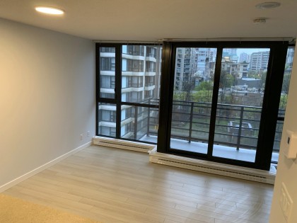 Photo 4 at 908 - 909 Mainland Street, Yaletown, Vancouver West