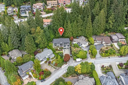 Photo 3 at 4816 Skyline Drive, Canyon Heights NV, North Vancouver
