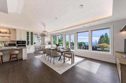 Photo 10 at 4816 Skyline Drive, Canyon Heights NV, North Vancouver