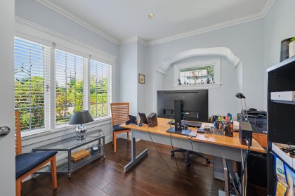 Photo 16 at 952 Grand Boulevard, Boulevard, North Vancouver