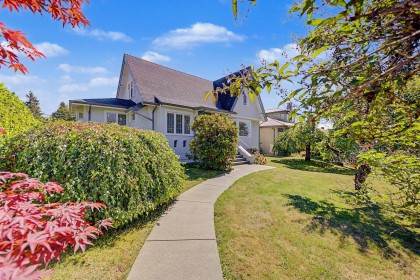 Photo 3 at 952 Grand Boulevard, Boulevard, North Vancouver