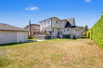 Photo 38 at 952 Grand Boulevard, Boulevard, North Vancouver