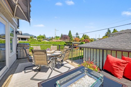 Photo 11 at 952 Grand Boulevard, Boulevard, North Vancouver