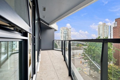 Photo 13 at 605 - 889 Pacific Street, Downtown VW, Vancouver West