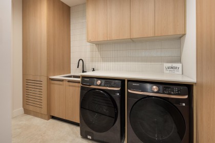 Photo 18 at 450 Macbeth Crescent, Cedardale, West Vancouver