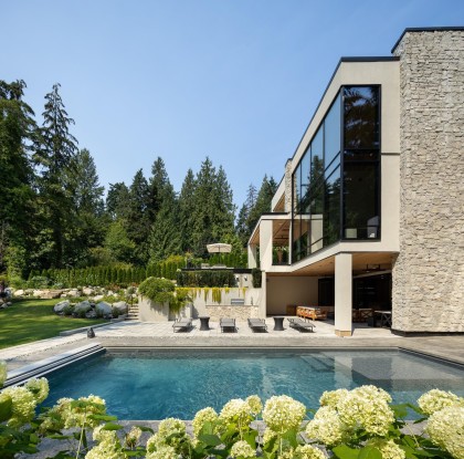 Photo 37 at 450 Macbeth Crescent, Cedardale, West Vancouver