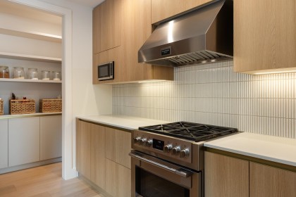 Photo 15 at 450 Macbeth Crescent, Cedardale, West Vancouver