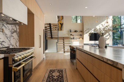 Photo 11 at 450 Macbeth Crescent, Cedardale, West Vancouver