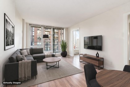 Photo 2 at 813 - 1088 Richards Street, Yaletown, Vancouver West