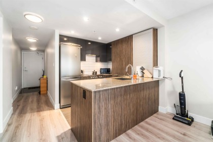 Photo 22 at 813 - 1088 Richards Street, Yaletown, Vancouver West