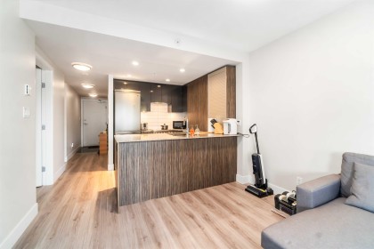 Photo 18 at 813 - 1088 Richards Street, Yaletown, Vancouver West