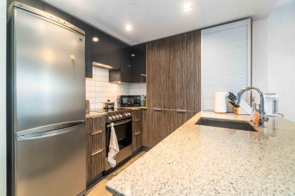 Photo 21 at 813 - 1088 Richards Street, Yaletown, Vancouver West