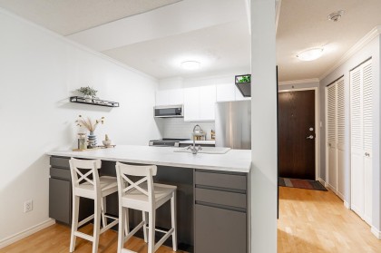 Photo 8 at 303 - 1510 W 1st Avenue, False Creek, Vancouver West