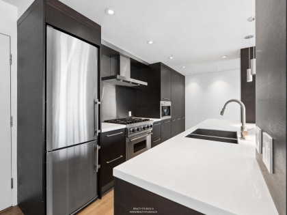 Photo 11 at 3202 - 193 Aquarius Mews, Yaletown, Vancouver West