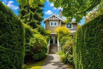 Photo 2 at 1903 W 14th Avenue, Kitsilano, Vancouver West