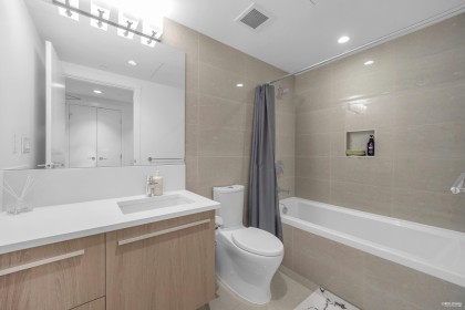 Photo 14 at 405 - 2785 Library Lane, Lynn Valley, North Vancouver