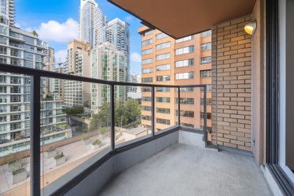 Photo 23 at 907 - 1189 Howe Street, Downtown VW, Vancouver West