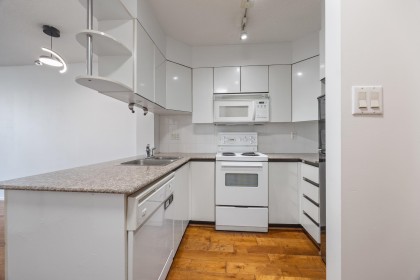 Photo 17 at 907 - 1189 Howe Street, Downtown VW, Vancouver West