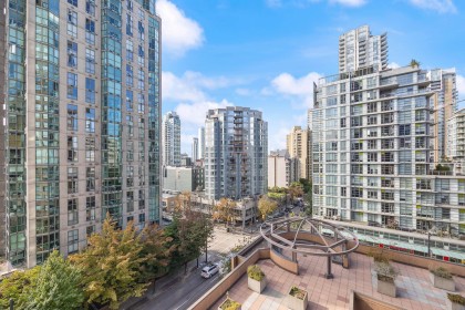 Photo 24 at 907 - 1189 Howe Street, Downtown VW, Vancouver West