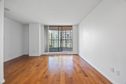 Photo 10 at 907 - 1189 Howe Street, Downtown VW, Vancouver West