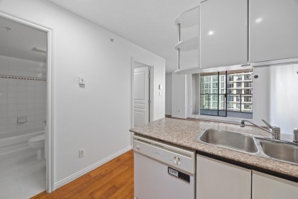 Photo 18 at 907 - 1189 Howe Street, Downtown VW, Vancouver West