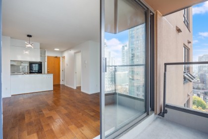 Photo 25 at 907 - 1189 Howe Street, Downtown VW, Vancouver West